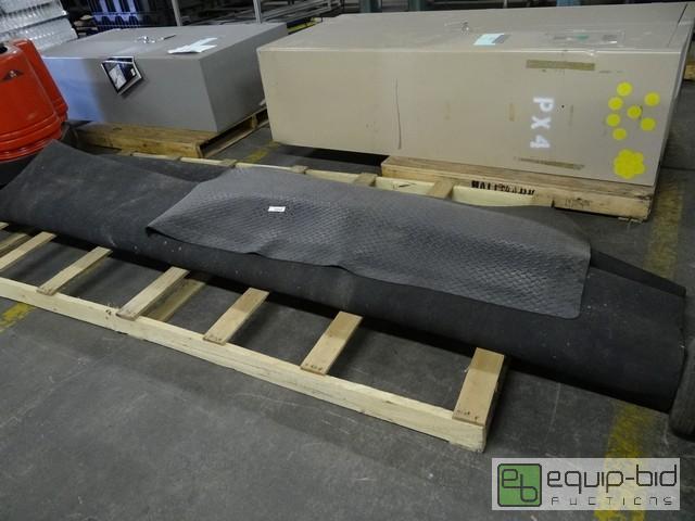 lot 393 image: Rubber Flooring For Garage Or Workspace
