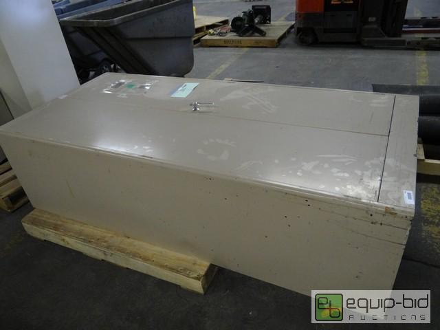 lot 510 image: Metal 2 Door Storage Cabinet