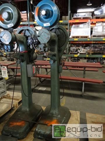 lot 521 image: (1) InterlakeAcme Silver Stitcher Box Stapler