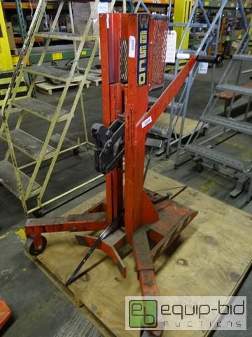 lot 533 image: Wesco Foot Pump Drum Lift