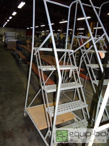 lot 535 image: Cotterman 5 Step Portable Stair Case