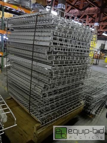 lot 542 image: Approx (50) 43x40 Pallet Wire Racking Shelves