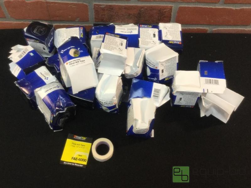 lot 128 image: Smart Tape First Aid Tape  Quantity 21 Condi...