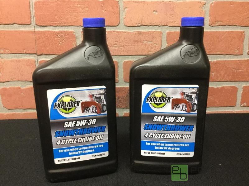 lot 4 image: Explorer SAE 5W-30 Snowthrower 4 Cycle Engine...