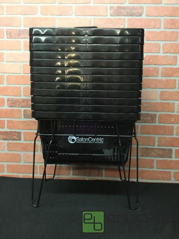 lot 55 image: Versacart&nbspPlastic Handbaskets with Rack ...