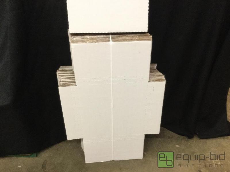 lot 77 image: Square Mailers  Quantity 99 Color White Con...