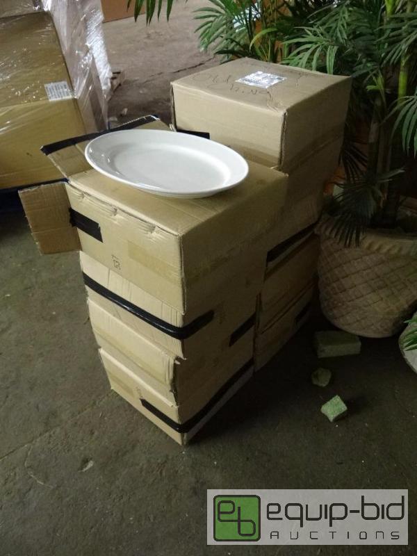 lot 100 image: (9) Cases of Used Oval Dinner Plates