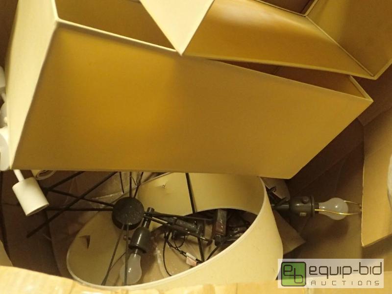 lot 234 image: Large Lot of Table top Lamps And Lighting Fixtures
