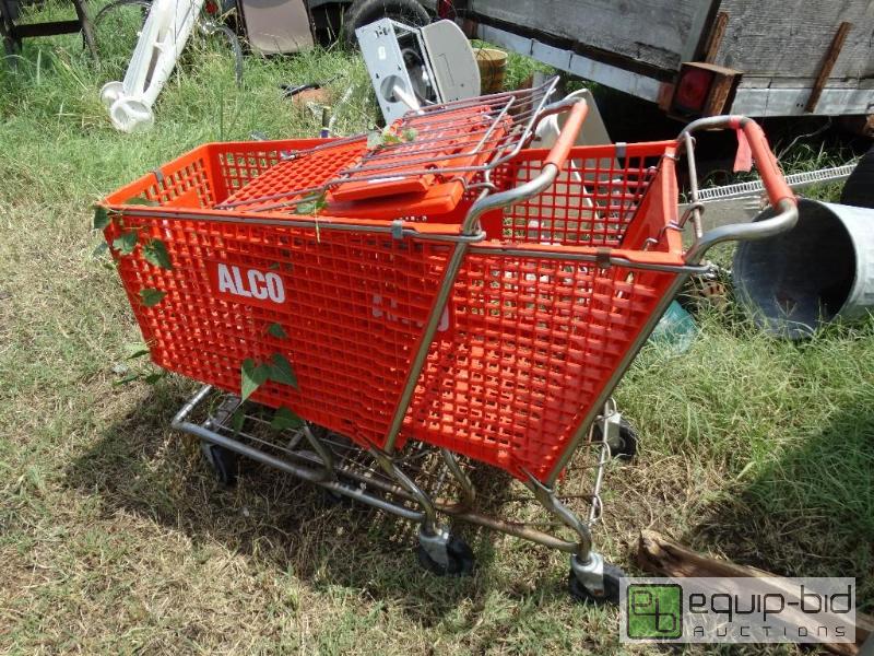 lot 102 image: 2 shopping carts....