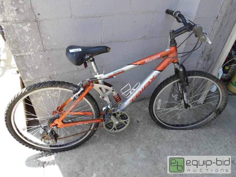 lot 120 image: Shimano bike....