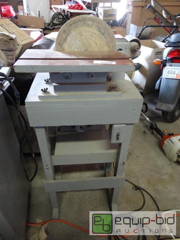 lot 135 image: Disc sanderbelt sander with stand....