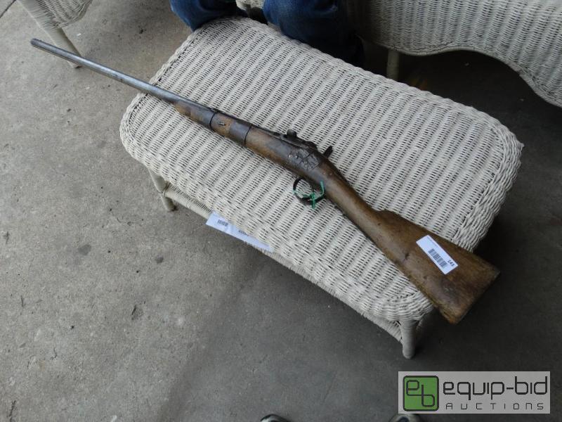 lot 143 image: Unknown brandmake rifle.  Wall hanger....