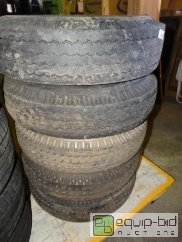 lot 155 image: Set of 5 Wheelstires.  700-15 trailer tires ...