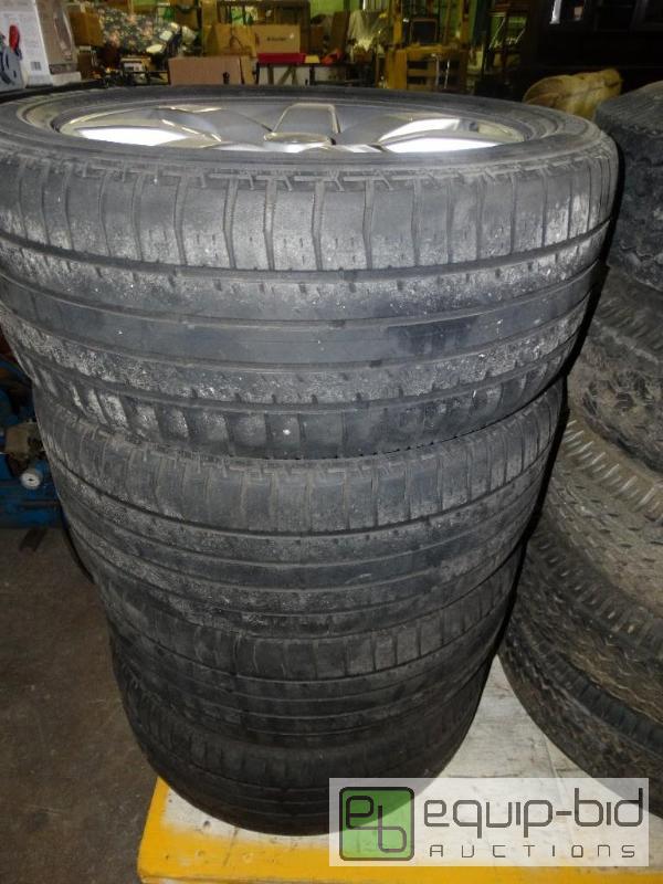 lot 156 image: Set of 4 Wheelstires off a Saturn.  24550 R...