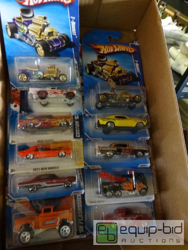 lot 161 image: Lot of 11 various hot wheels....