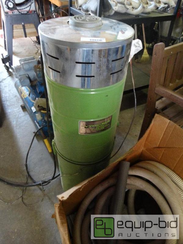 lot 170 image: Vacu maid central vac system with hose.  Work...