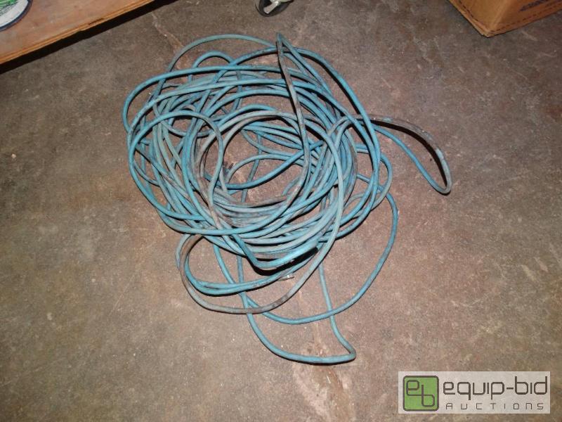 lot 177 image: Blue extension cord....