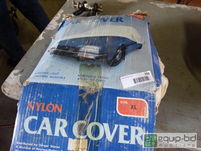 lot 193 image: Nylon size XL car cover in box....