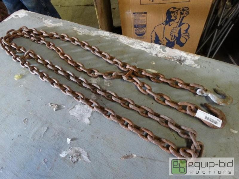 lot 197 image: 13.5 foot chain with hook on both ends....