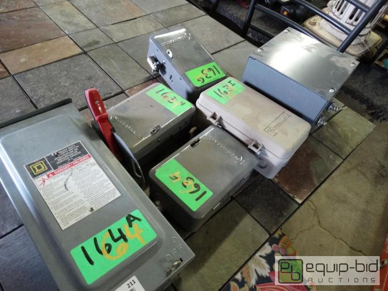 lot 211 image: Lot of 6 various electrical boxes....