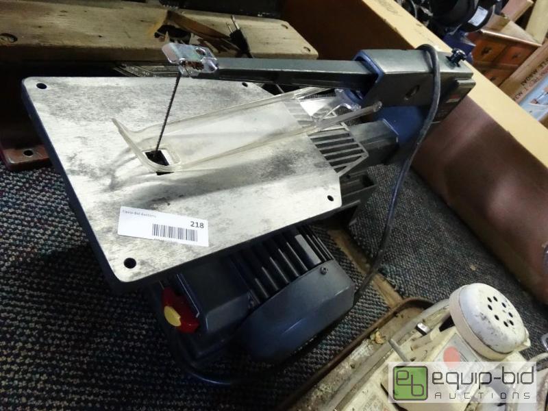lot 218 image: Craftsman 16&quot scroll saw....