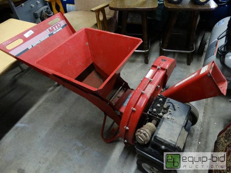 lot 255 image: MTD 5 hp chippershredder....