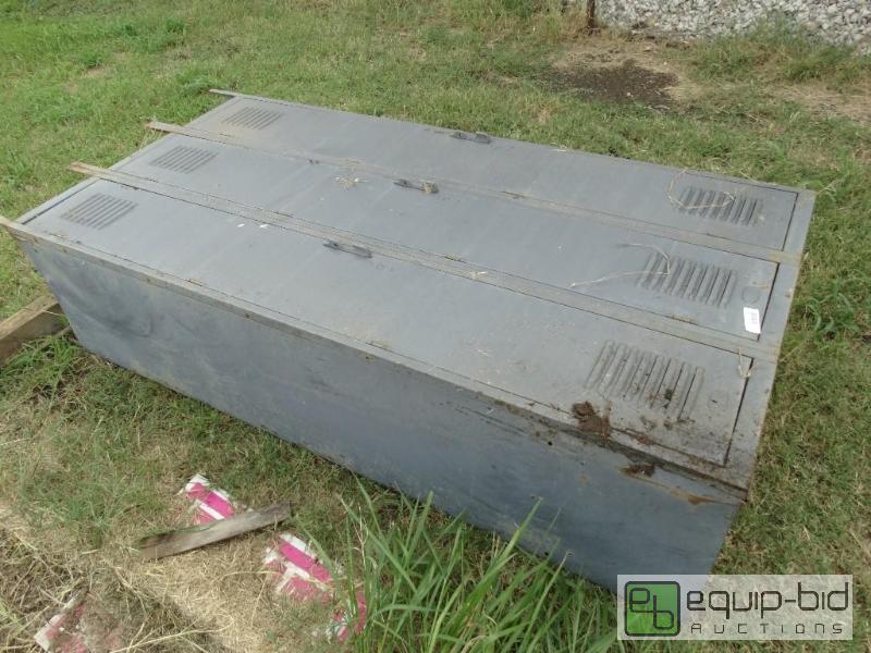 lot 279 image: Section of 3 lockers....