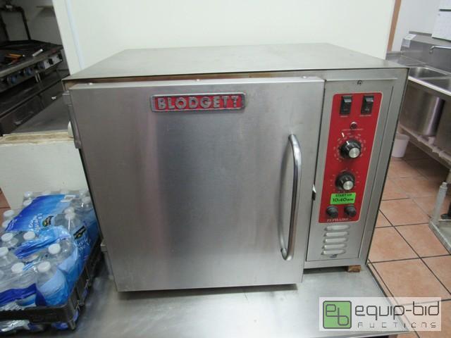 lot 376 image: Blodgett Zephaire Counter Top Half Size Convection Oven