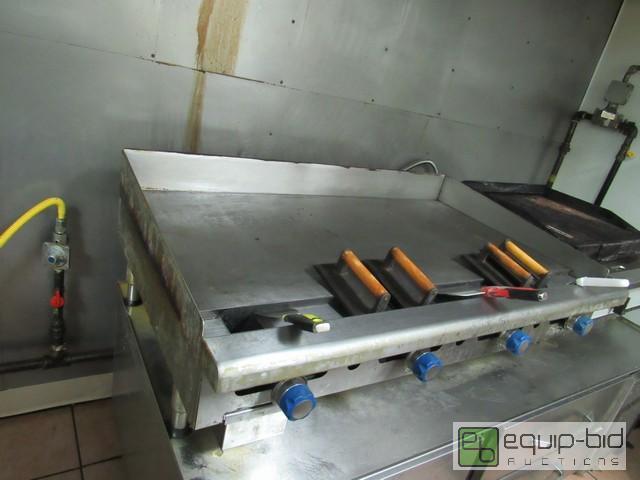 lot 382 image: Imperial 48Inch Flat Top Griddle