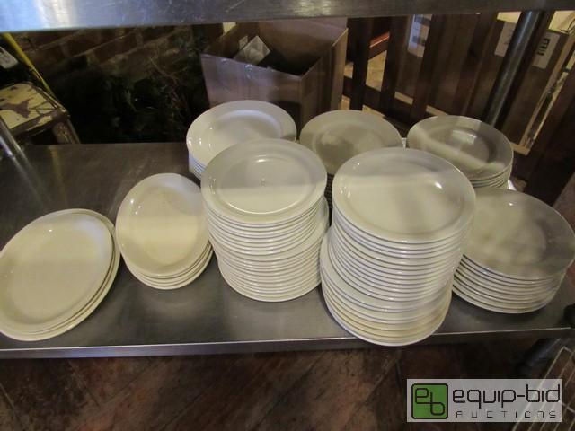 lot 453 image: Lot Of Large Dinner Plates