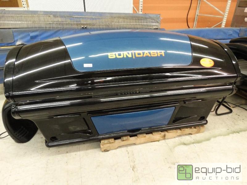 lot 1578 image: Sun Dash 15 Genesis tanning system.  208230 ...