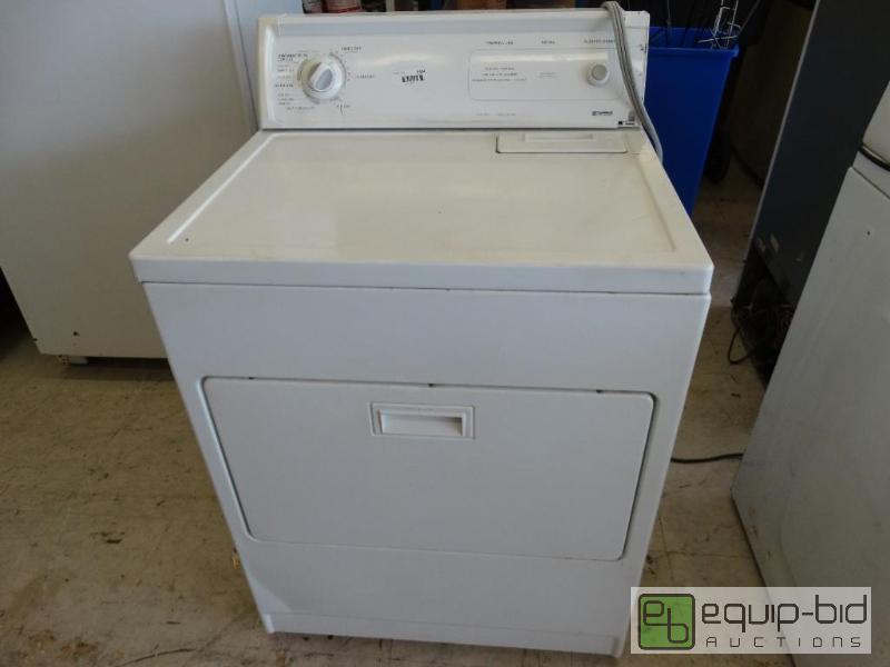 lot 1624 image: Kenmore electric dryer....