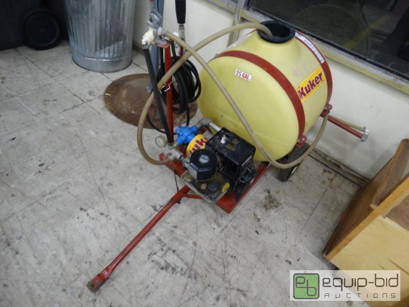 lot 1692 image: Kuker 25 gallon sprayer pull behind 2 HP spra...
