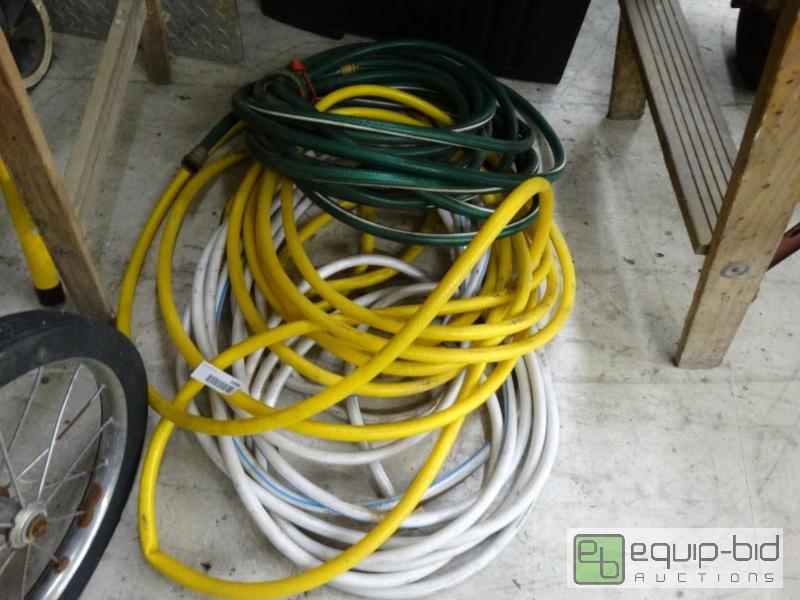 lot 1696 image: Lot of garden hoses....