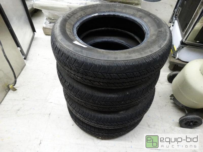 lot 1736 image: 4 Tires P20570R15. Good tread....