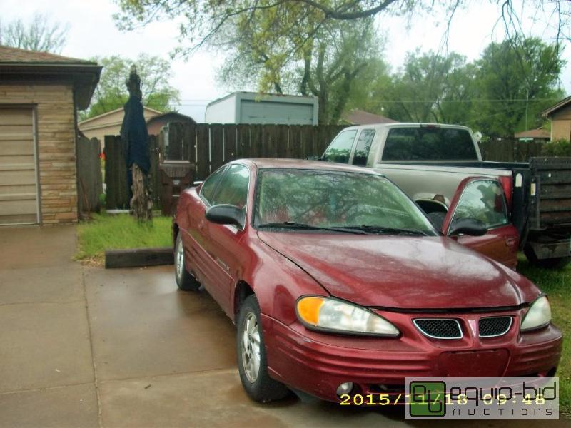 lot 2 image: Year 2002 Make Pontiac Model Grand Am Vehi...