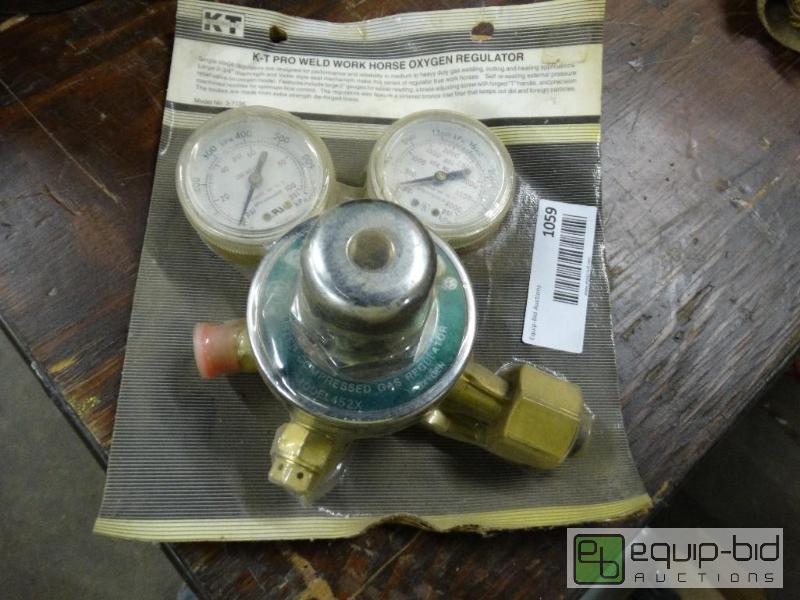 lot 1059 image: Welding regulator....