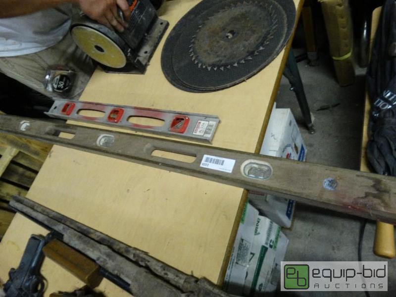 lot 1103 image: 2 Levels 1 wood 1 aluminum.&nbsp...