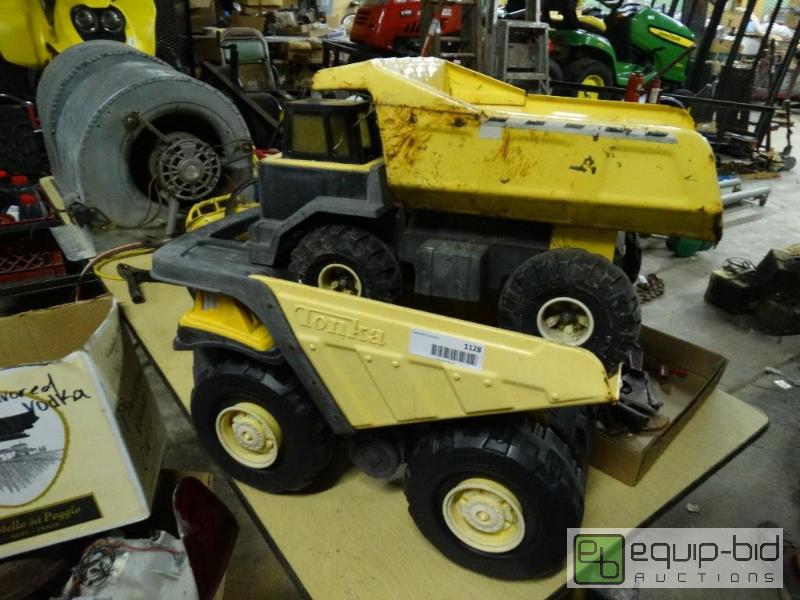 lot 1128 image: 2 Tonka&nbsptrucks....