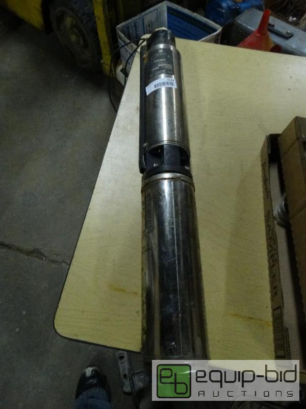lot 1132 image: Myer the Rustler 1 hp submersible Deep well p...