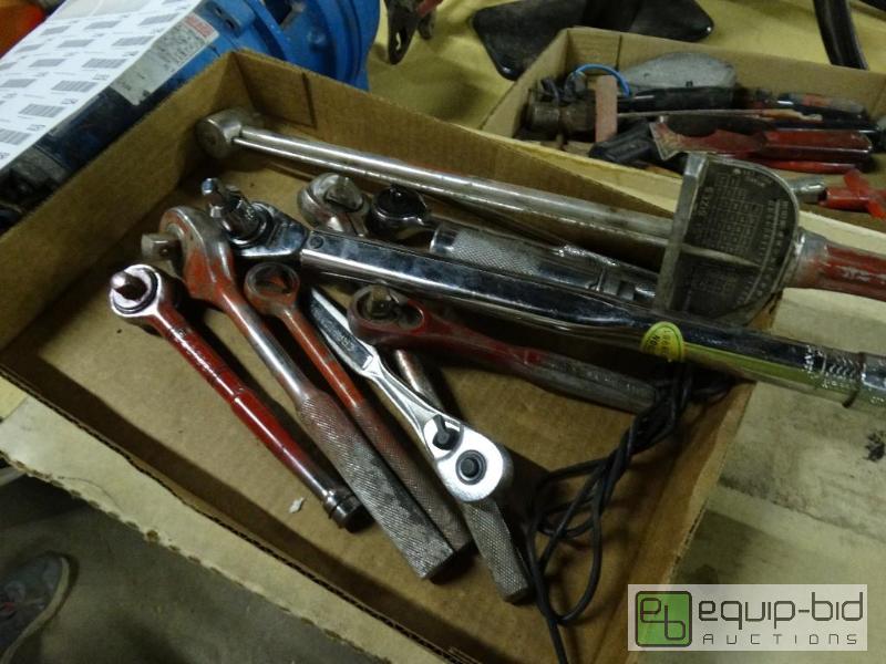 lot 1138 image: Ratchets and torque wrenches....
