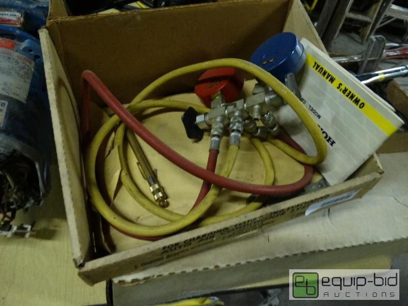 lot 1139 image: Air conditioner gauges....