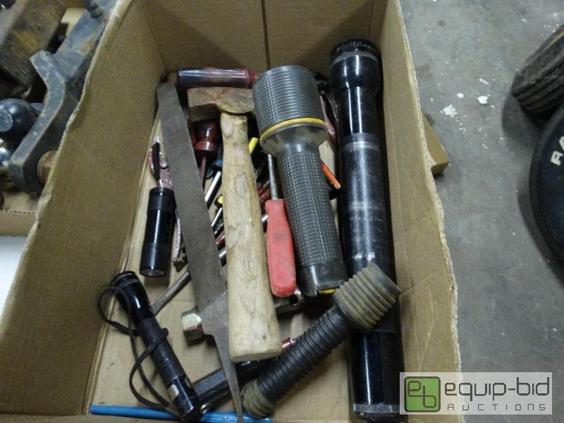 lot 1200 image: Tools and flash lights...