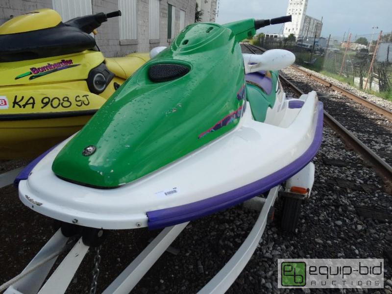 lot 996 image: 1995 Sea-doo GTX Jet ski, starts and runs. &q...