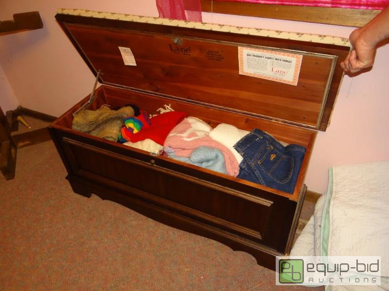 Lane cedar chest with padded top and contents... Large Wichita High