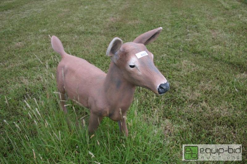 lot 102 image: Cement doe deer statue....