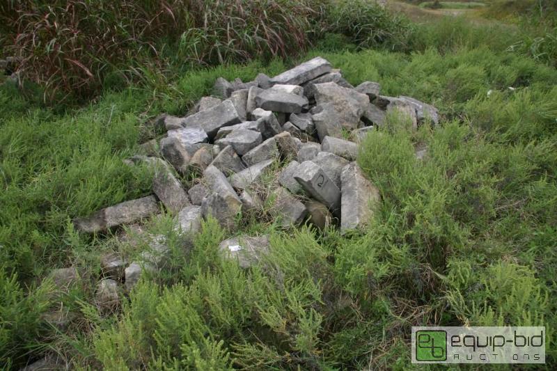 lot 121 image: large pile of misc. stone...