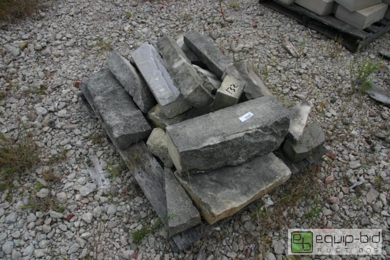 lot 132 image: pallet of stone...