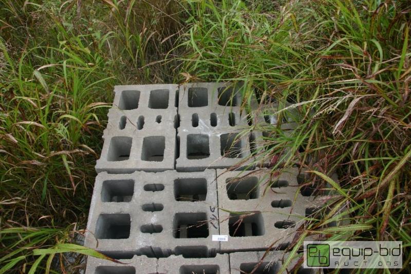 lot 146 image: 3 pallets of large cinder block...