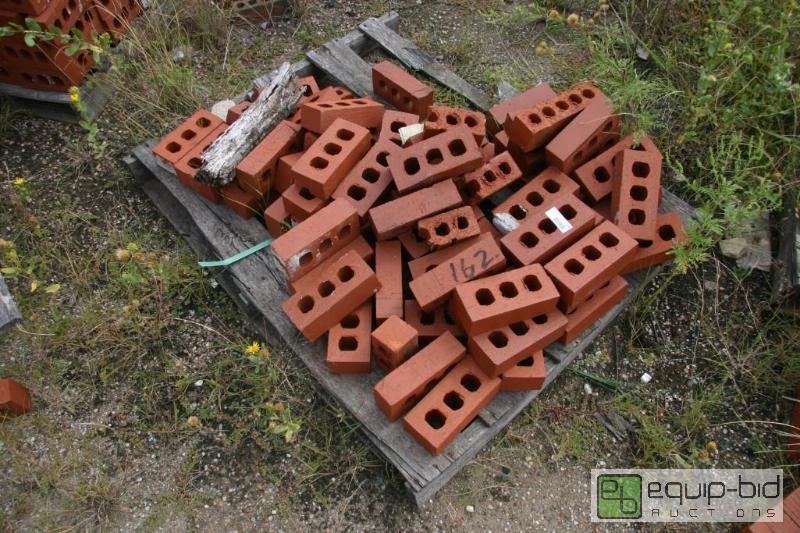 lot 162 image: pallet of 3 hole brick...
